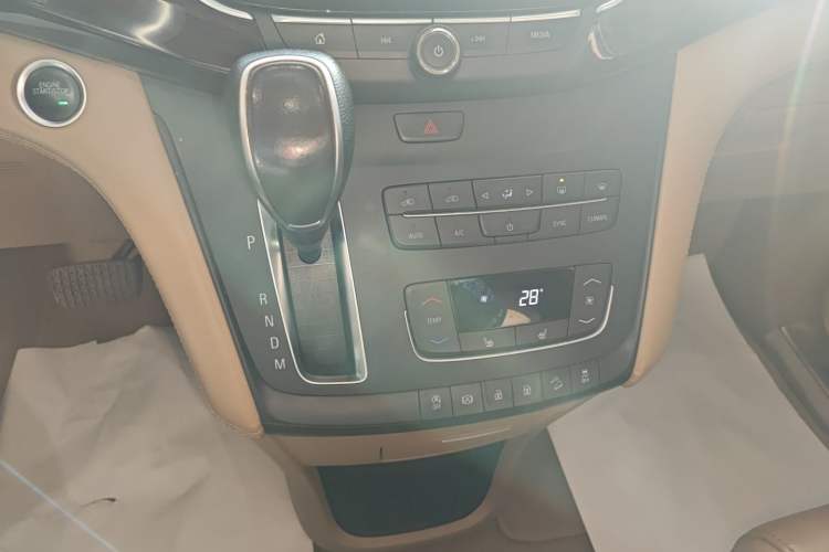 Used Buick GL8 2018 ES 28T Premium Model China VI Standard
