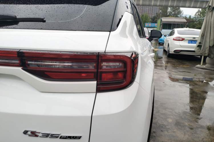Used CHANGAN CS35PLUS 2021 Honor Million Edition 1.6L Manual Luxury Model Right Rear Taillight