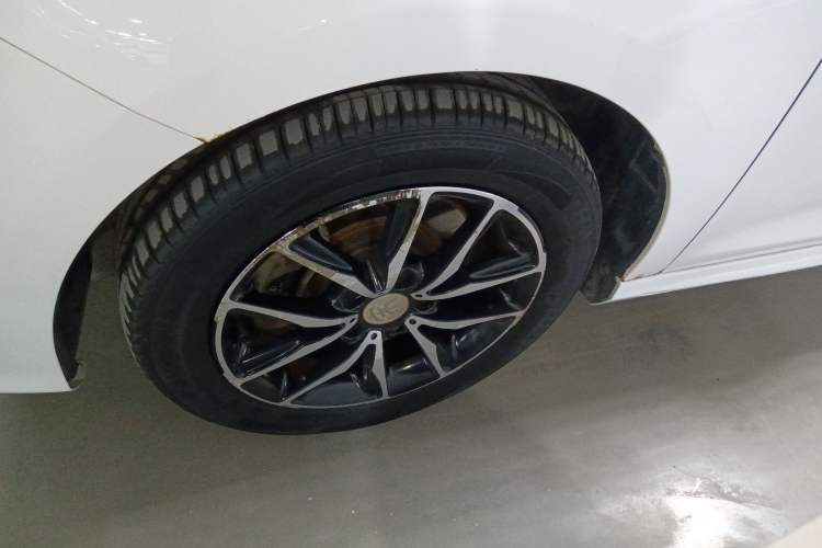 Used BYD Song MAX 2017 1.5T Automatic Smart Connect Elite 7-Seater