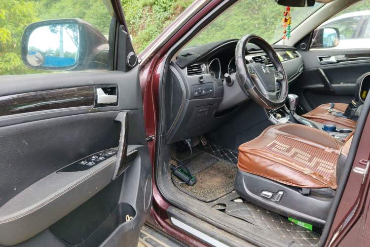 Used Zotye T600 2016 2.0T DCT Prestige Edition Driver Seat