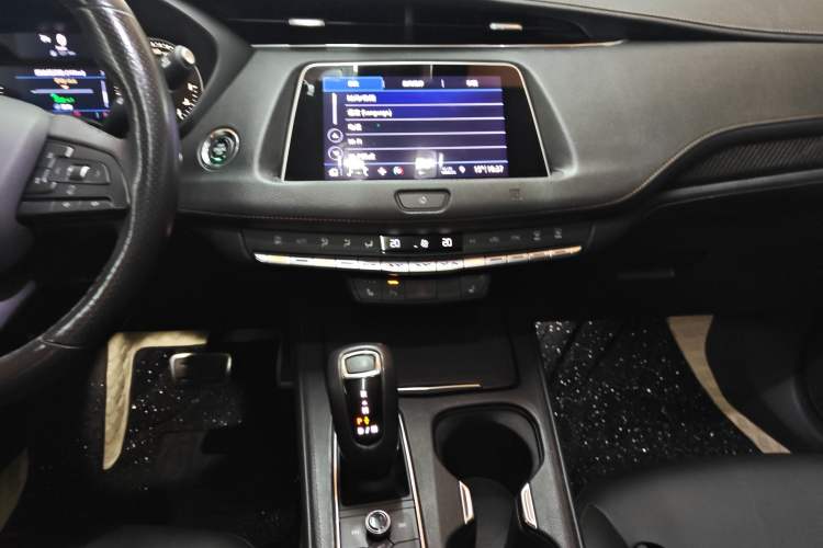 Used Cadillac XT4 2018 28T Two-Wheel Drive Luxury Sport Model
