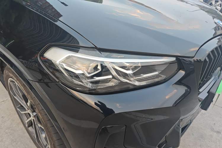 Used BMW X3 2022 Facelift xDrive30i Luxury Edition M Night Edition Package Right Front Headlight
