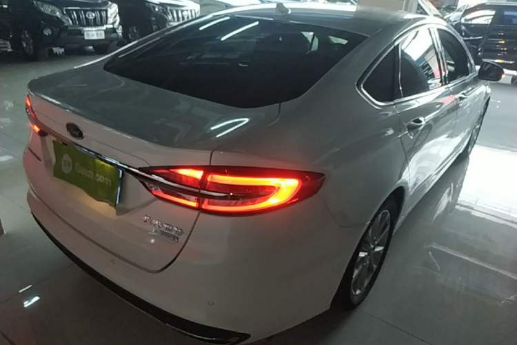 Used Ford Mondeo 2017 EcoBoost 180 Stylish Model Rear Right 45 Deg