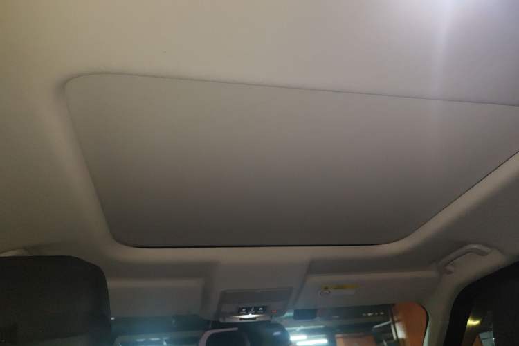 Used Land Rover Discovery 2018 3.0 SC V6 SE
