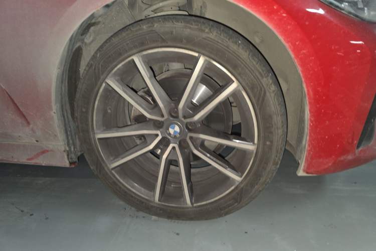 Used BMW 3 Series 2021 Facelifted 320Li M Sport Package Right Front Wheel Hub