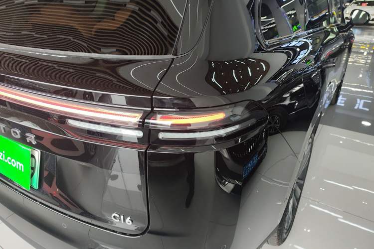 Used Leapmotor C16 2026 Extended-Range 280 LiDAR Zhizun Edition 6 Seats
