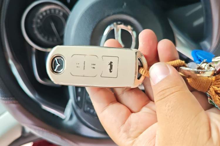 Used Mazda 3 Axela 2016 Sedan 1.5L Automatic Comfort Model Vehicle Key