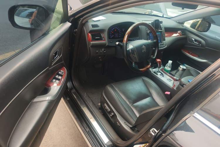 Used Toyota Crown 2012 2.5L Royal Leather Edition Driver Seat