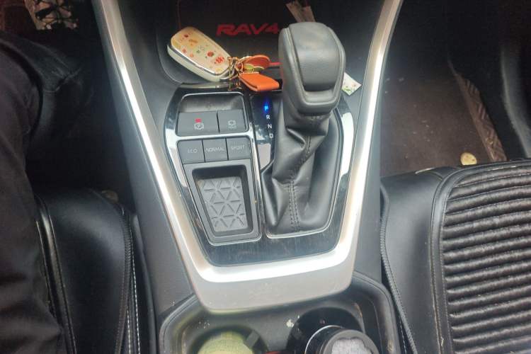 Used Toyota RAV4 2020 2.0L CVT Two-Wheel Drive Fashion Edition