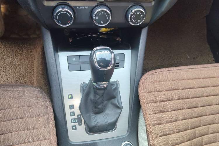 Used Skoda Octavia 2018 1.6L Automatic Comfort Edition