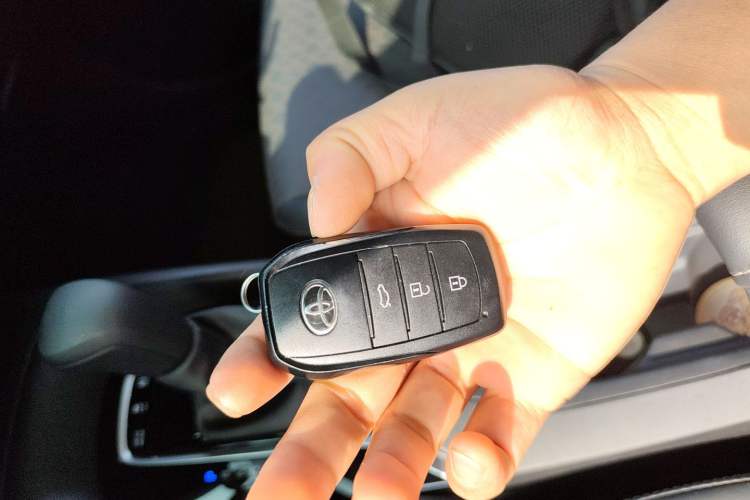 Used Toyota Corolla 2024 1.8L Smart Electric Hybrid Dual-Engine Elite Edition Vehicle Key