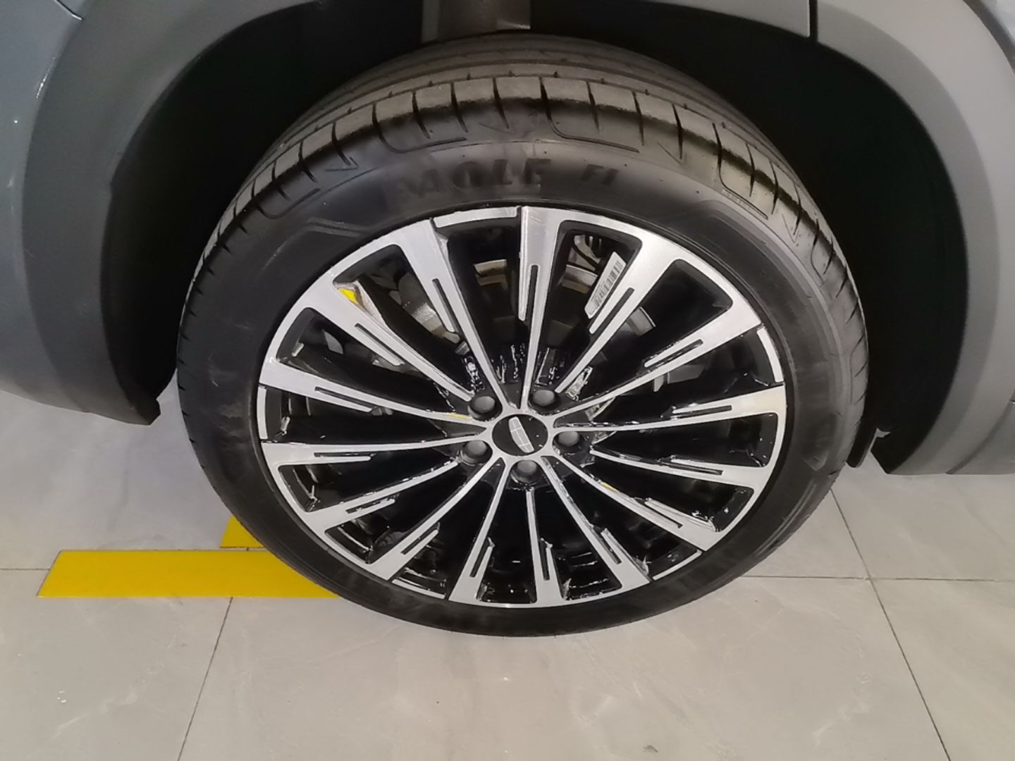 Geely Auto Monjaro L 2025 Dongfang Yao 2.0TD Automatic Lanxing Edition — снимка 11