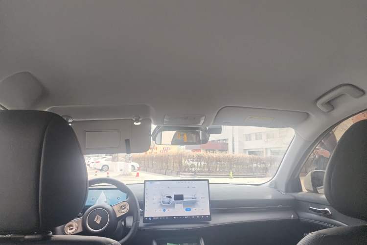 Used Baojun Yunhai 2024 140km Plug-in Hybrid Version Headliner