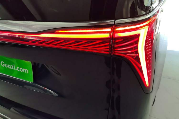 Used Buick Century 2023 2.0T Four-Seat Private Edition Exterior 3