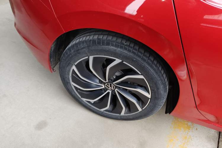 Used Volkswagen Golf 2021 280TSI DSG Pro Right Rear Wheel Hub