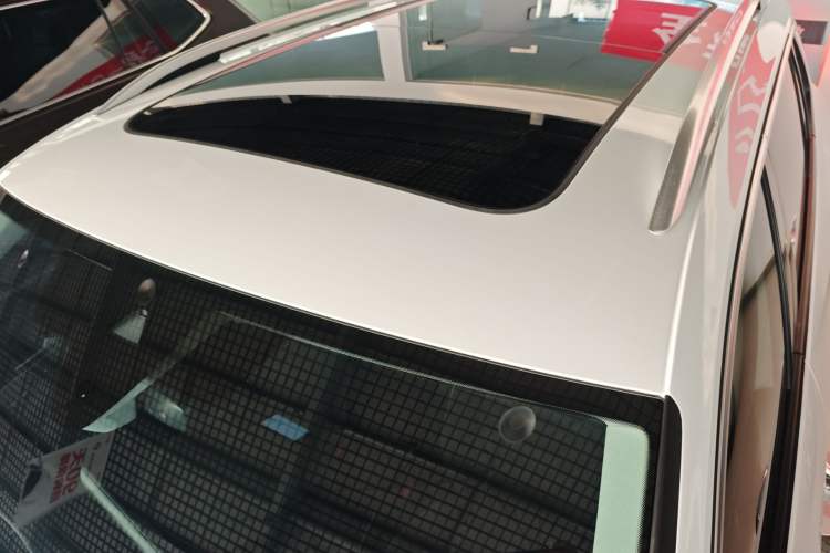 Used Volkswagen Tayron 2023 300TSI Two-Wheel-Drive Luxury Plus Advanced Edition
