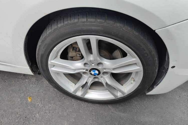 Used BMW 3 Series 2014 328i M Sport Edition Right Front Wheel Hub