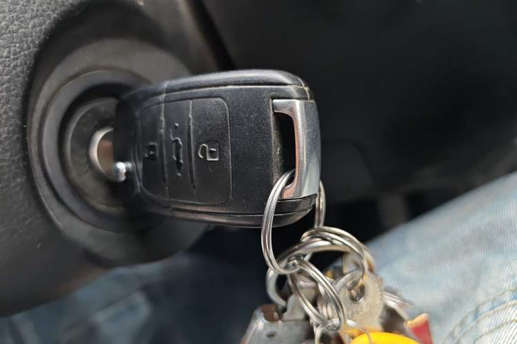 Used Wuling Hongguang S3 2018 1.5L Manual Comfort Model China V Standard