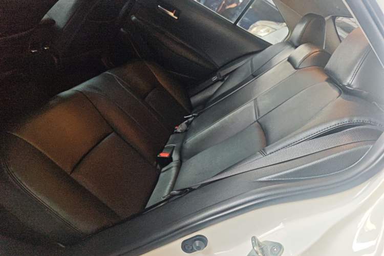 Used Toyota Corolla 2021 Dual-Motor 1.8L E-CVT Elite Edition
