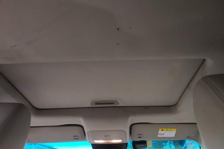 Used Chevrolet Cruze 2015 1.5L Classic SE AT Headliner