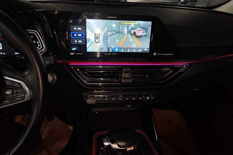 Used CHANGAN OSHAN X5 2021 1.5T DCT Flagship Edition Audio And AC Panel