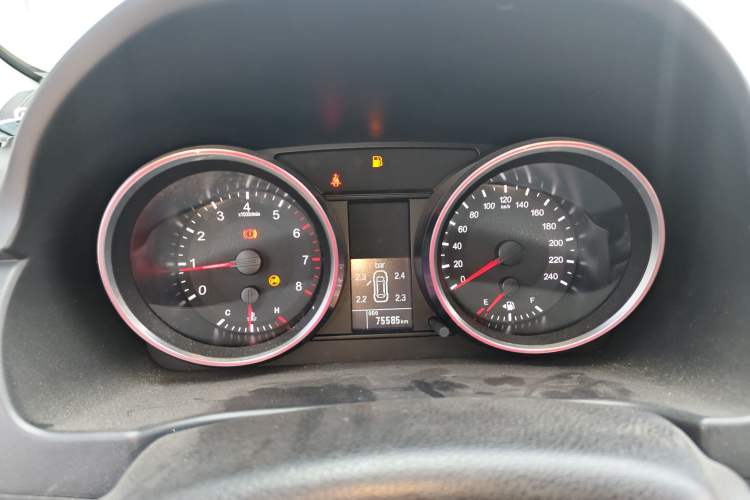 Used Haval H6 2017 Blue Label Sport Edition 1.5T Manual Two-Wheel Drive Elite Model Instrument Cluster