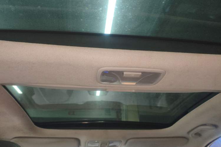 Used Hyundai ix35 2012 2.4L Automatic Two-Wheel Drive Prestige Edition GLS Headliner