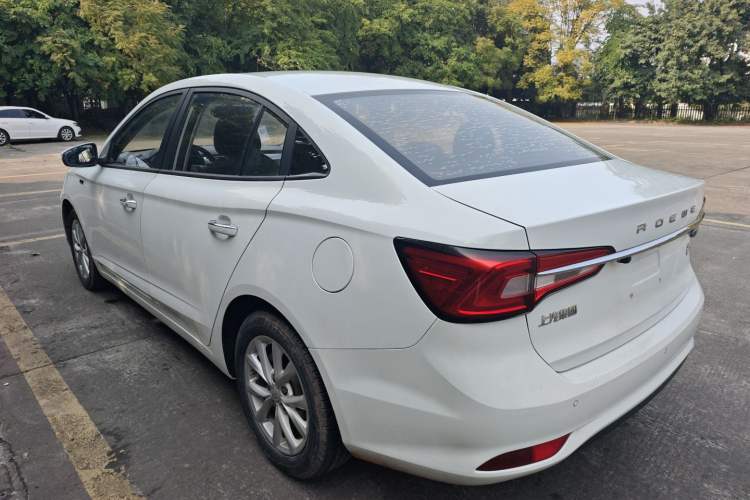 Used Roewe i5 2020 1.5L Manual 4G Connect Luxury Edition