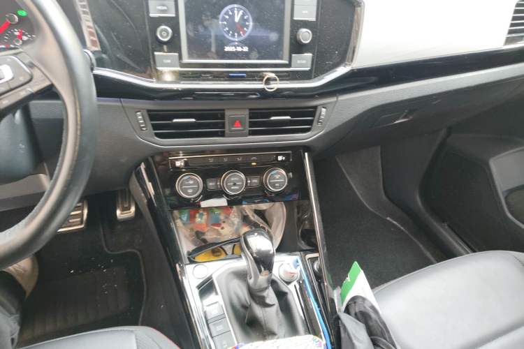 Used Volkswagen Tayron 2019 330TSI Two-Wheel Drive Luxury Model China VI Standard