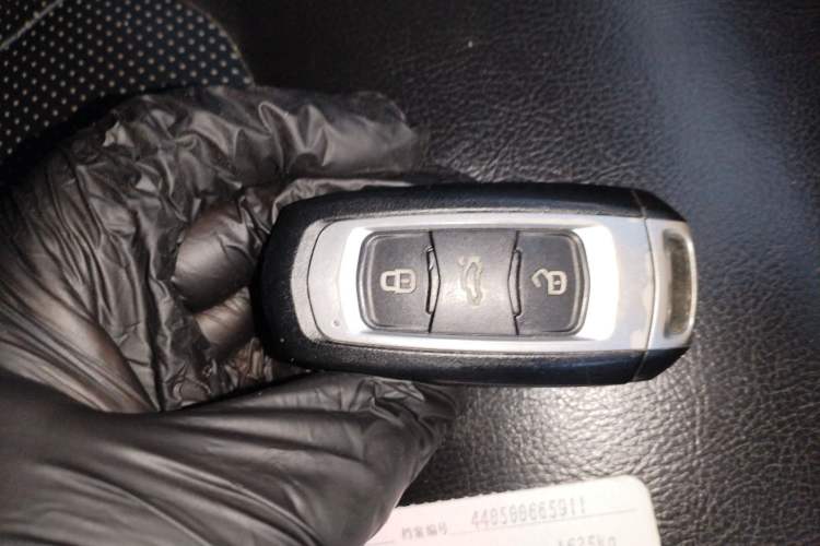 Used Geely Auto Emgrand 2017 Sedan Million Edition 1.5L Manual - Upward Version