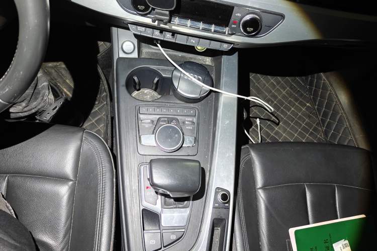 Used Audi A4L 2018 30th Anniversary Edition 40 TFSI Fashion Model