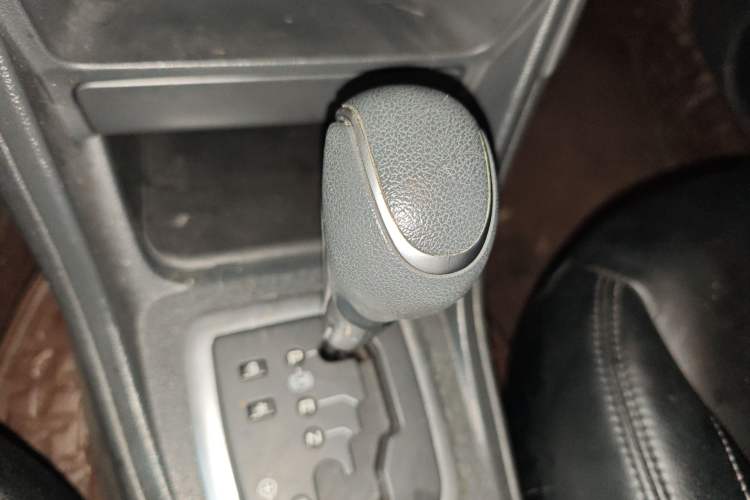 Used Peugeot 308 2014 Enjoyment Edition Classic 1.6L Automatic Fashion Model Gear Lever