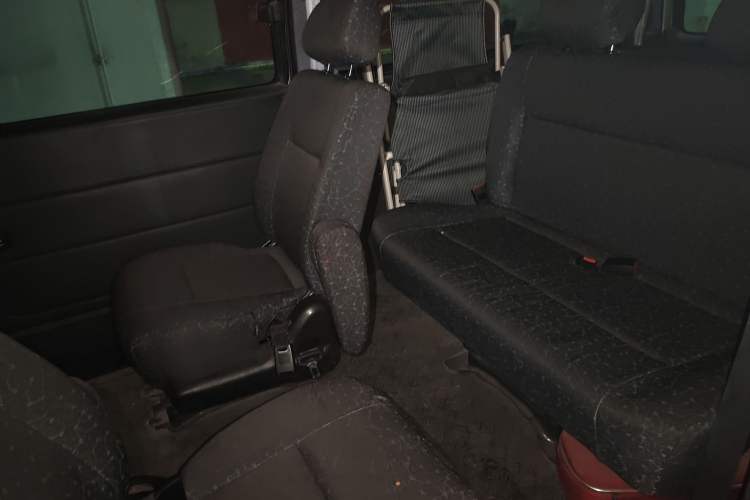 Used Jinbei Grace 2008 2.4L Prestige Luxury (Long Wheelbase) 9-Seater 4RB2