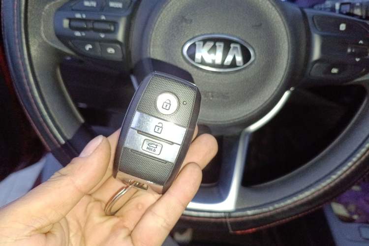 Used Kia KX Cross 2017 1.4L AT GLS Vehicle Key