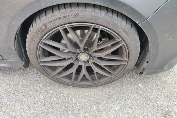 Used Mercedes-Benz CLA 2019 CLA 200 Sport Edition Right Front Wheel Hub