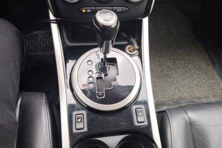 Used Mazda CX-7 2014 2.5L 2WD Luxury Edition Gear Lever