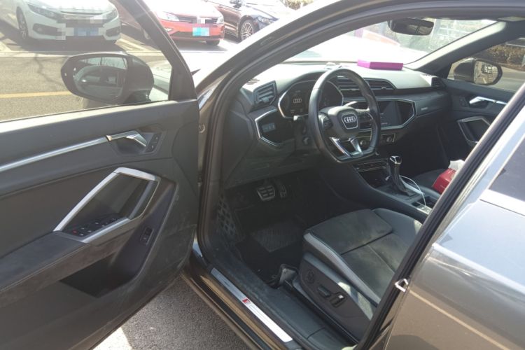 Used Audi Q3 2021 45 TFSI quattro Fashion Dynamic Model