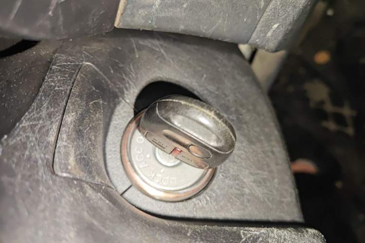 Used Mitsubishi Lancer EX 2012 Xinyuan Edition 2.0L Manual Comfort Model Vehicle Key