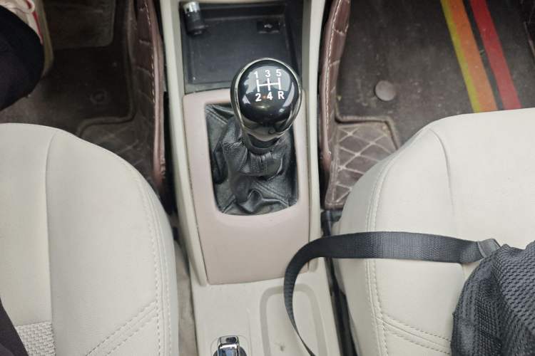 Used Changan Alsvin V5 2012 1.5L Manual Dream Edition