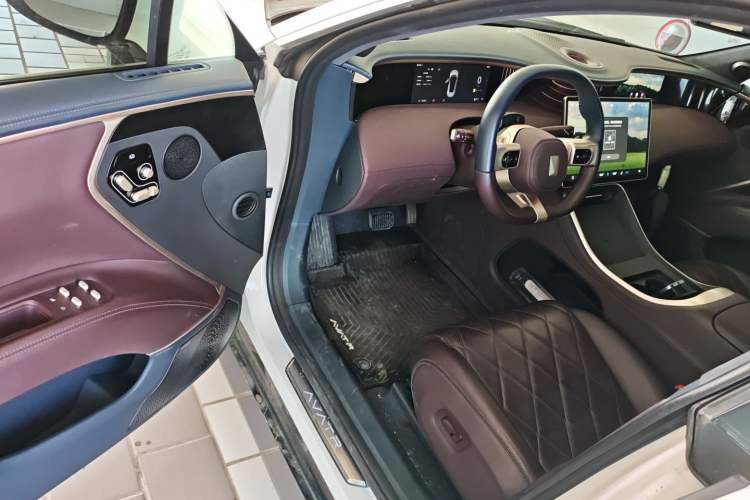 Used Avatr 11 2024 580 Three-Laser Four-Wheel Drive Luxury Edition Driver Seat