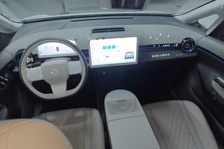 Used ARCFOX Kaola 2023 Parent-Child Edition Pro Interior 2