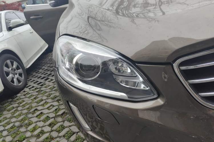 Used Volvo XC60 2017 T5 AWD Smart Upgrade Model