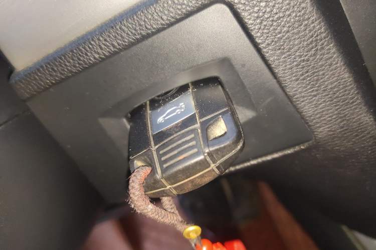 Used BMW 3 Series 2011 325i two-door coupe
