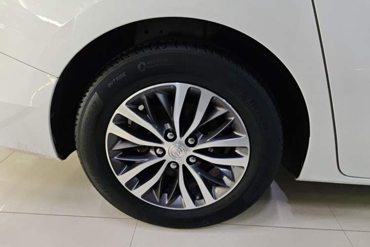 Used Buick GL8 2020 ES Land Cruiser 653T Comfort Edition
