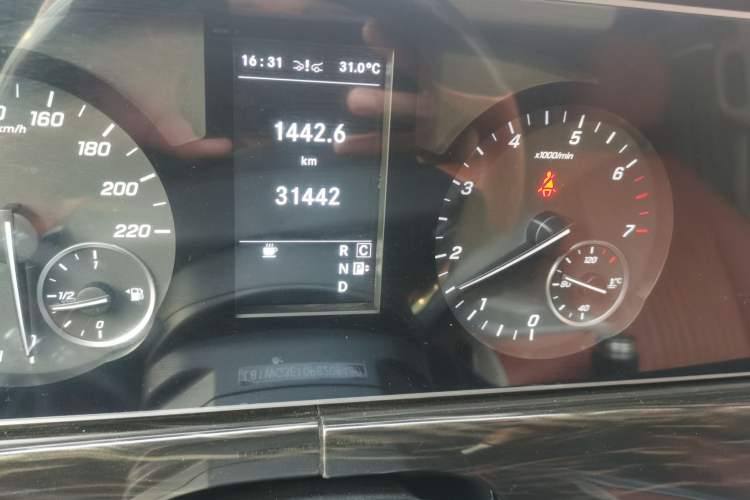 Used Mercedes-Benz Vito 2023 2.0T Business Version 7 Seats
