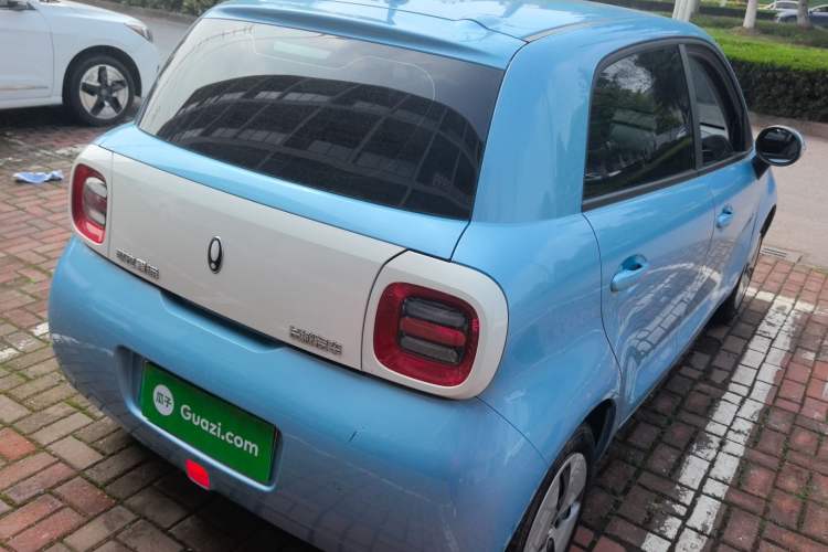 Used ORA Black Cat 2022 301km "Cute & Dynamic" Phosphate Iron Lithium Rear Right 45 Deg