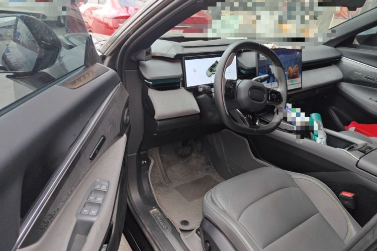 Used Lynk & Co 08 EM-P 2023 120km Long-Range Halo
