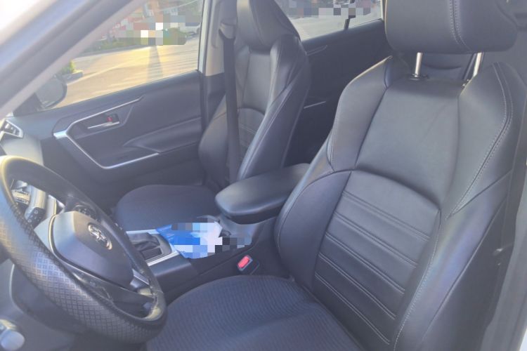 Used Toyota Wildlander 2020 2.0L CVT 4x4 Luxury Edition