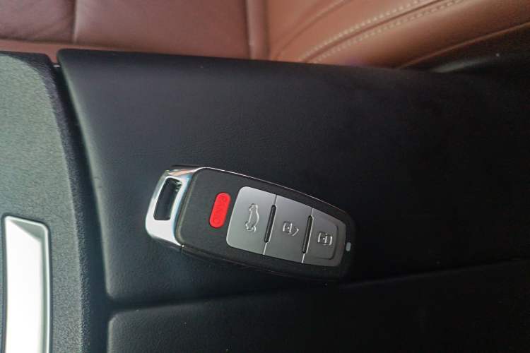 Used Honda Elysion 2019 2.0L Hybrid Supreme Edition
