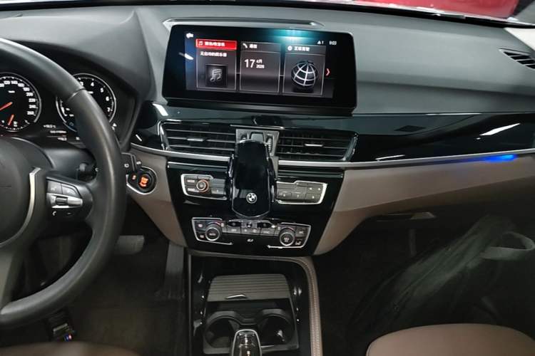 Used BMW X1 2021 sDrive20Li Premium Edition Audio And AC Panel